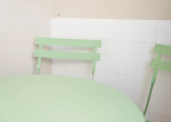 Guestready - A Charming Duplex Near Boavista * Oporto