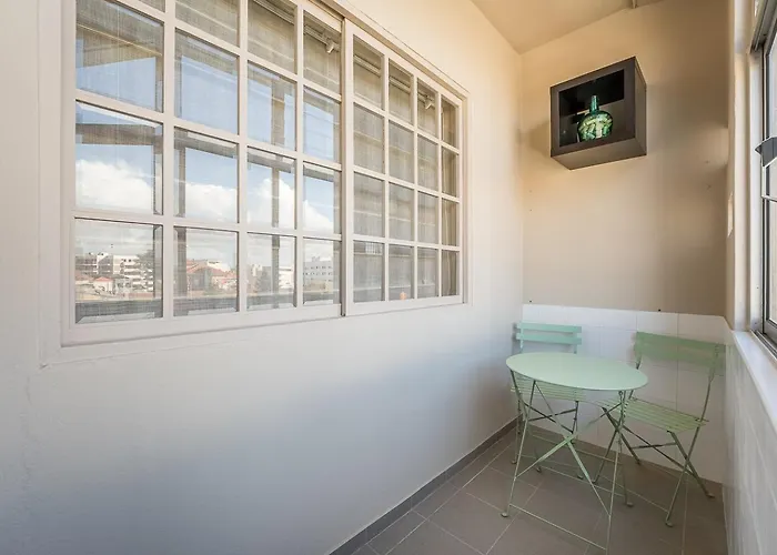 Lägenhet Guestready - A Charming Duplex Near Boavista Oporto