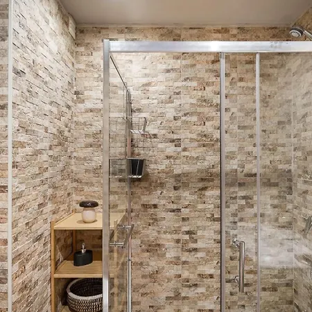 Guestready - A Charming Duplex Near Boavista * 포르투