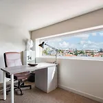 Guestready - A Charming Duplex Near Boavista * Porto